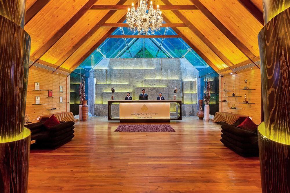 Aamby Valley City Lonavala Exterior foto The lobby of the hotel